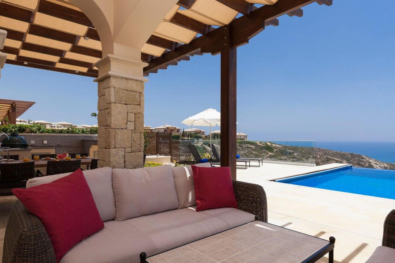 Villa Aphrodite Hills Holiday Residences The Mythos Collection Villas 5 Bedroom Mythos Collection Villa - Av06