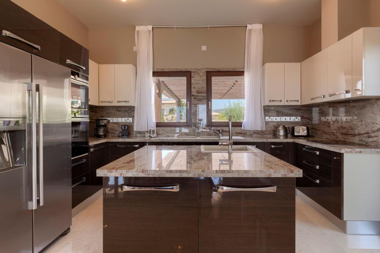Aphrodite Hills Holiday Residences The Mythos Collection Villas 5 Bedroom Mythos Collection Villa - Av06 Villa *