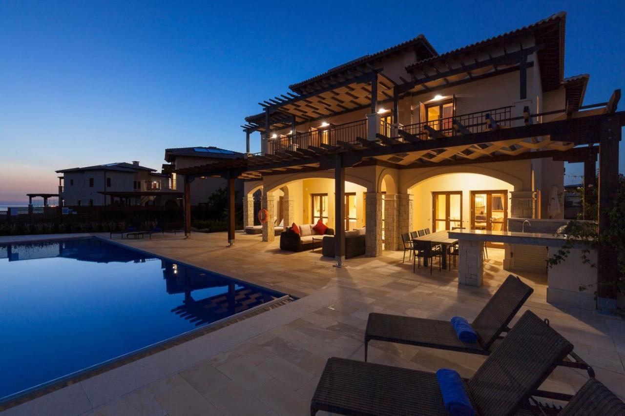 Villa Aphrodite Hills Holiday Residences The Mythos Collection Villas 5 Bedroom Mythos Collection Villa - Av06 Paphos